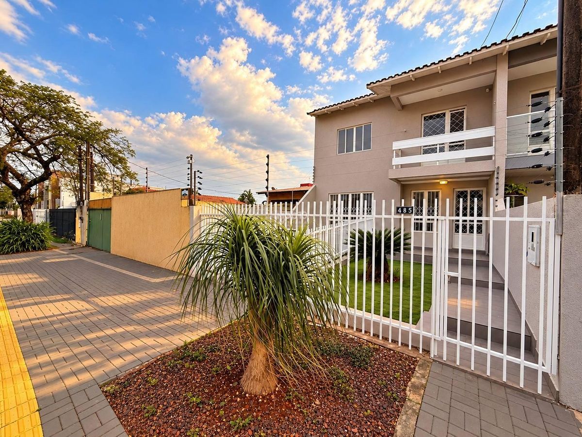SOBRADO COM 3 SUITES PARA VENDA NO BAIRRO JARDIM PANORAMA EM FOZ DO IGUAÇU