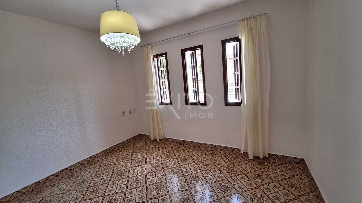 Casa, 3 quartos, 302 m² - Foto 4