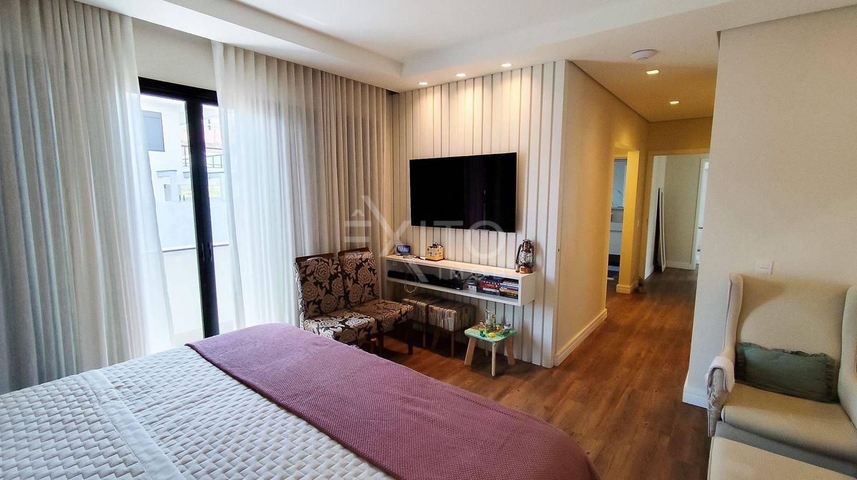 Casa, 3 quartos, 289 m² - Foto 23