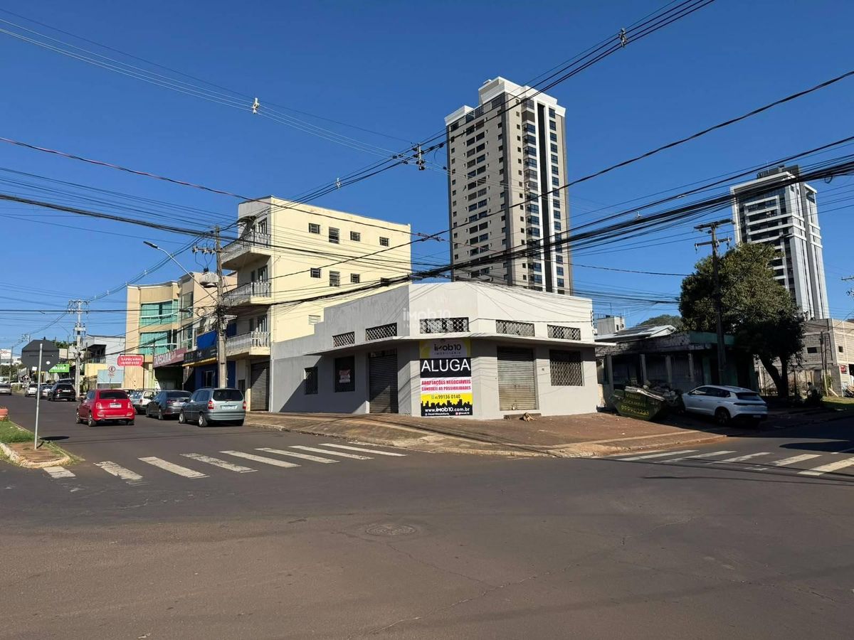 IMÓVEL COMERCIAL PARA ALUGUEL NA ESQUINA DA AVENIDA REPÚBLICA ARGENTINA