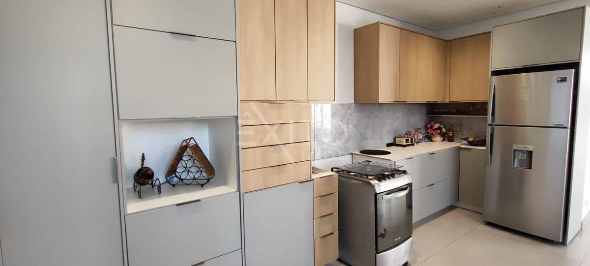 Sobrado, 4 quartos, 242 m² - Foto 7