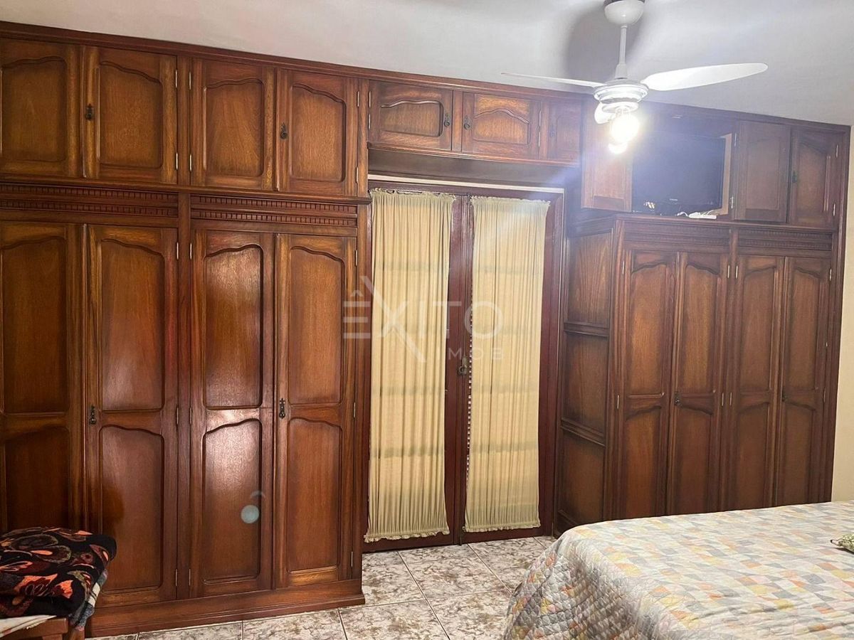 Casa, 4 quartos, 248 m² - Foto 8