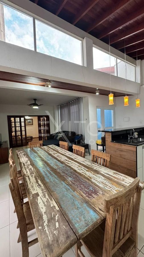 Casa, 5 quartos, 460 m² - Foto 1