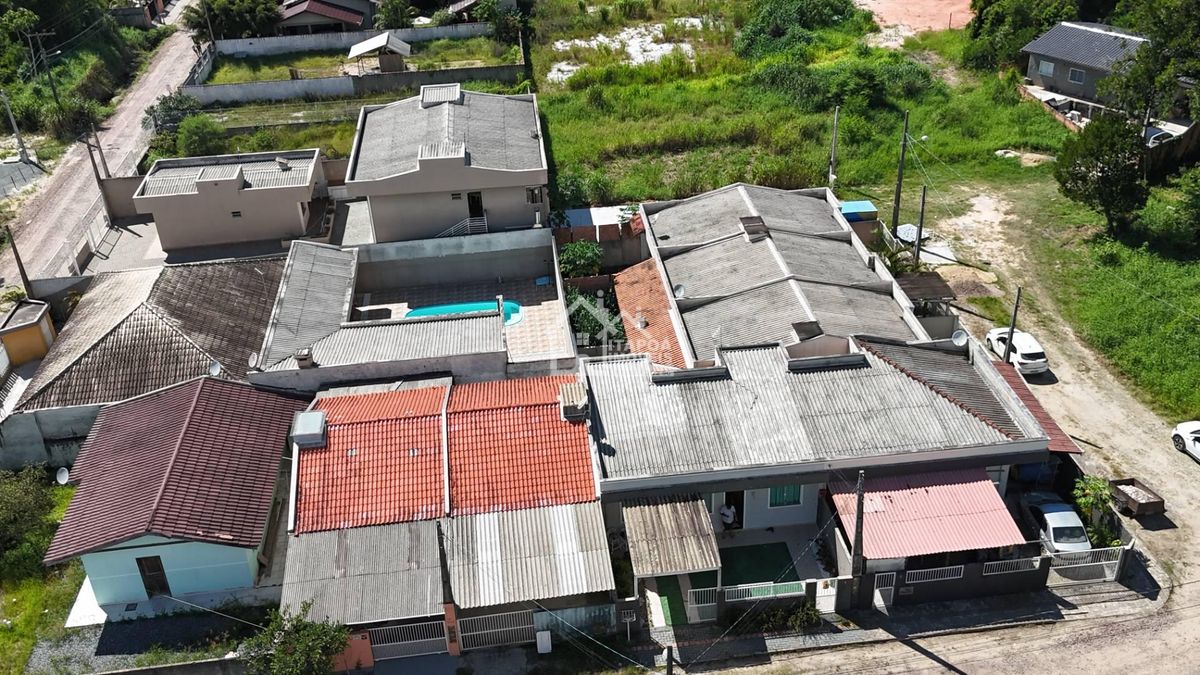 Terreno de esquina de 600 m² a venda em Itapoá - Balneário Rio Gracioso