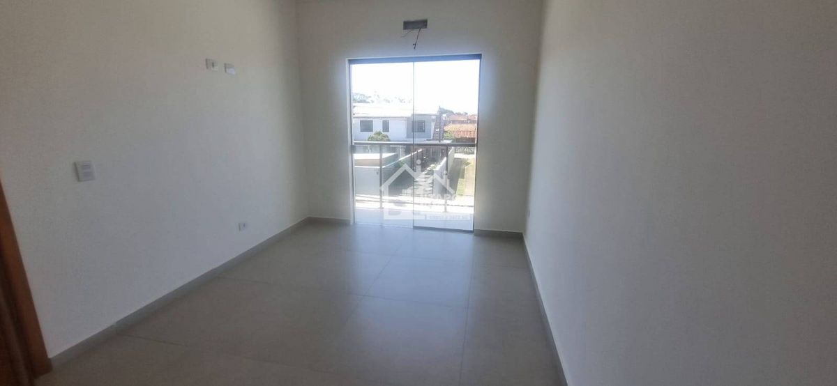 Sobrado com 1 suíte + 3 quartos, Itapema do Norte - Itapoá