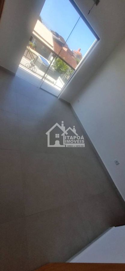 Sobrado com 1 suíte + 3 quartos, Itapema do Norte - Itapoá
