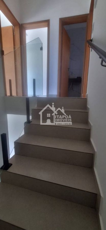 Sobrado com 1 suíte + 3 quartos, Itapema do Norte - Itapoá