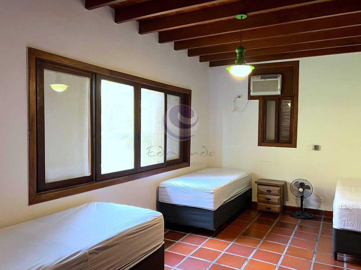 Villa Rios — A casa onde você se vê chegando… e não quer mais sair no Jardim Acapulco.