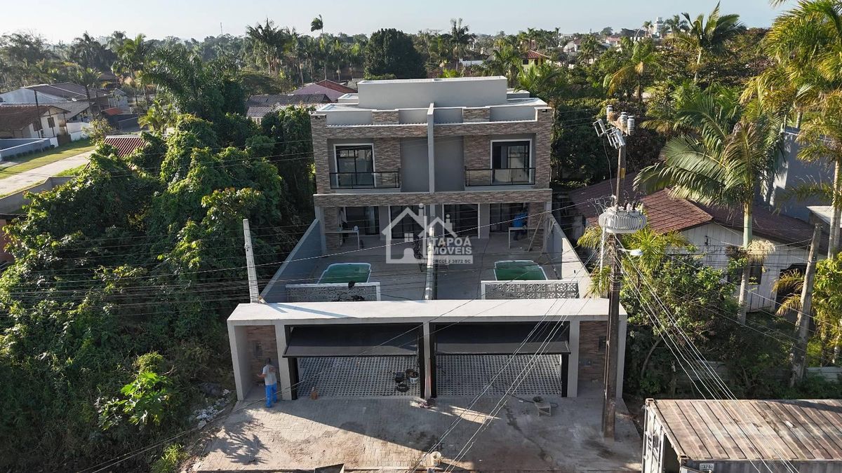 Sobrado com 4 quartos, 1 suíte, mobiliado, Balneário Sai Mirim, a 400m do mar.
