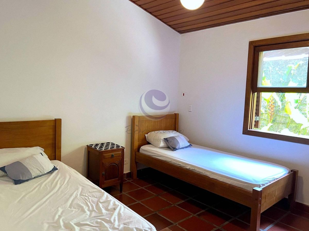 Villa Rios — A casa onde você se vê chegando… e não quer mais sair no Jardim Acapulco.
