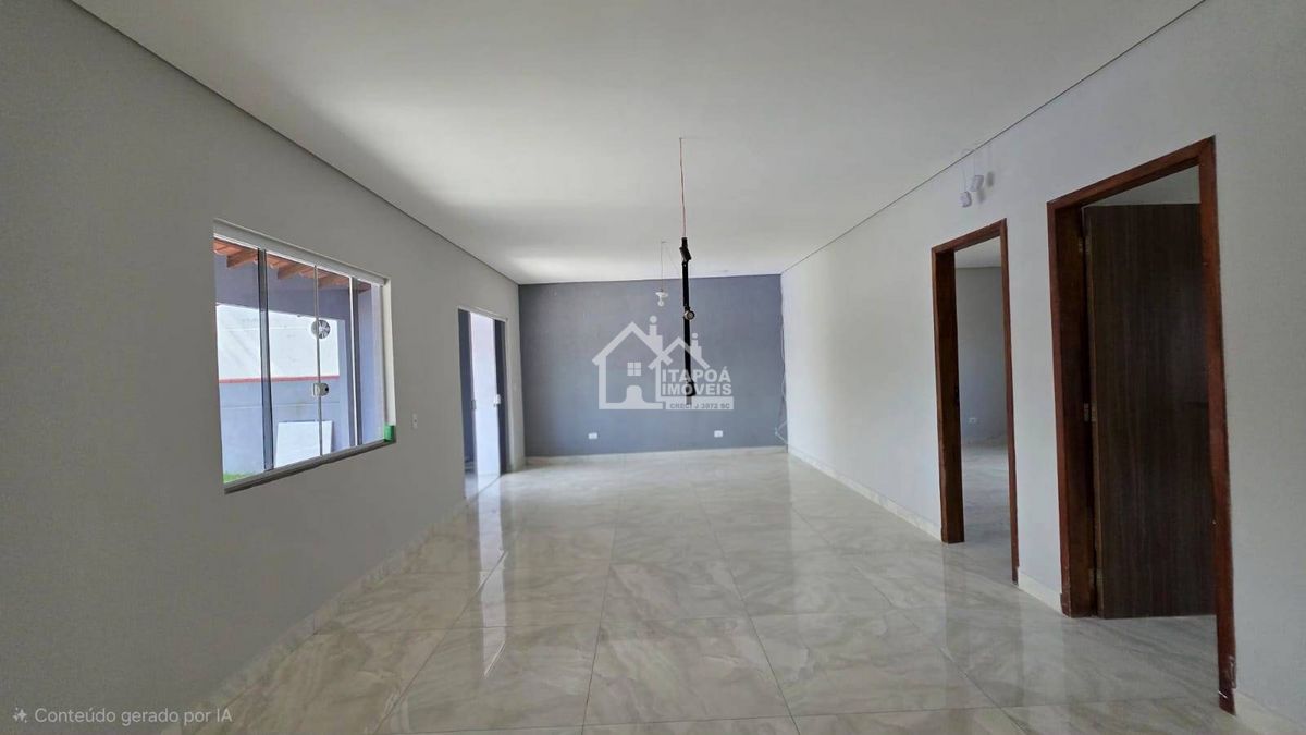 Casa com 3 quartos, São José - Itapoá a 30 metros da Av. José Pacheco