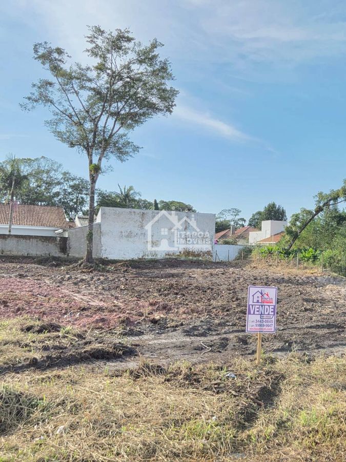 Terreno com 384m² no Balneário Mariluz
