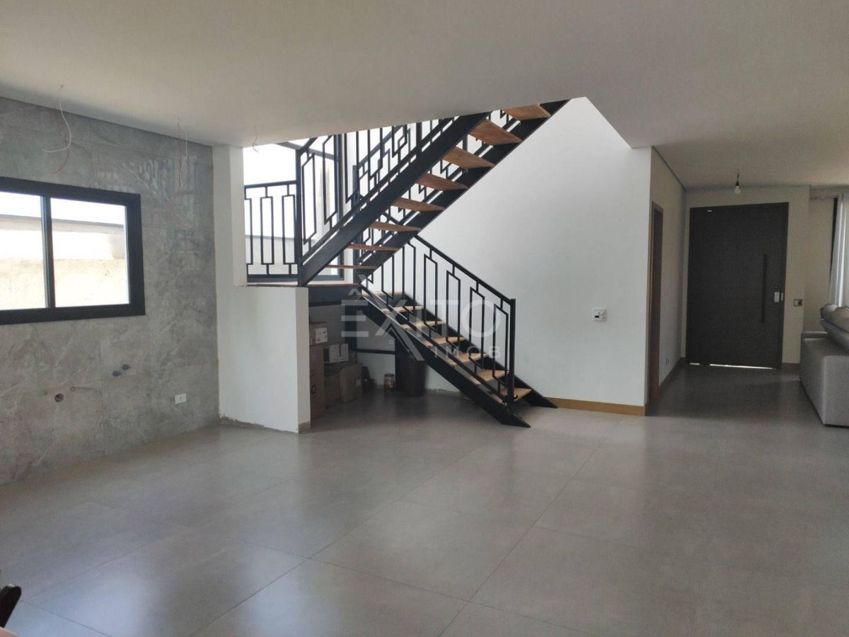 Sobrado, 4 quartos, 242 m² - Foto 9