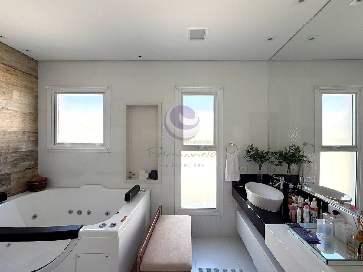 Villa Pires — A casa ideal para quem não abre mão de espaço, integração e lazer no Jardim Acapulco.
