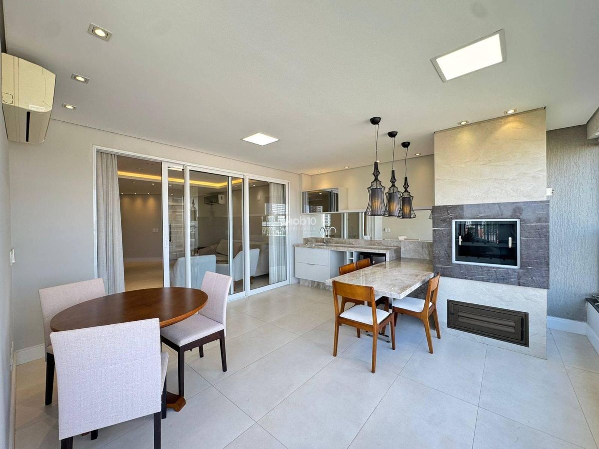APARTAMENTO PARA ALUGAR (R$13.500,00) COM 5 QUARTOS SEMI MOBILIADO NO EDIFÍCIO RENASCENSE EM FOZ DO IGUAÇU - PR