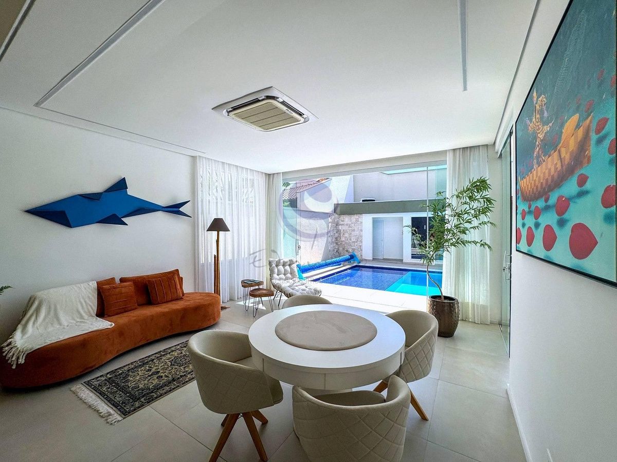 Villa Parasmo: Um Lar de Abraços e Inspirações no Jardim Acapulco.- Guarujá.