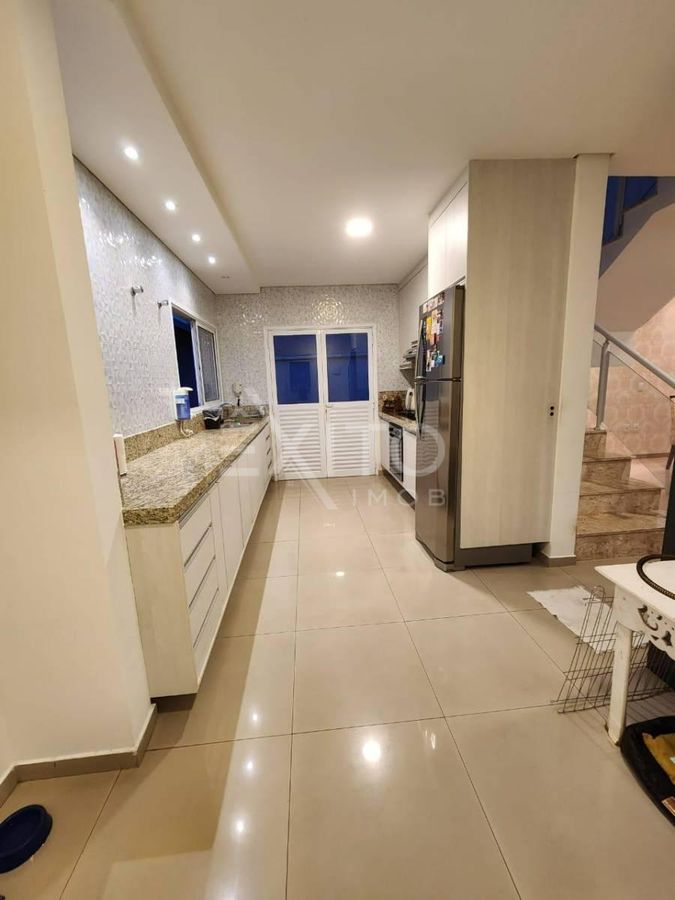 Casa, 3 quartos, 316 m² - Foto 2