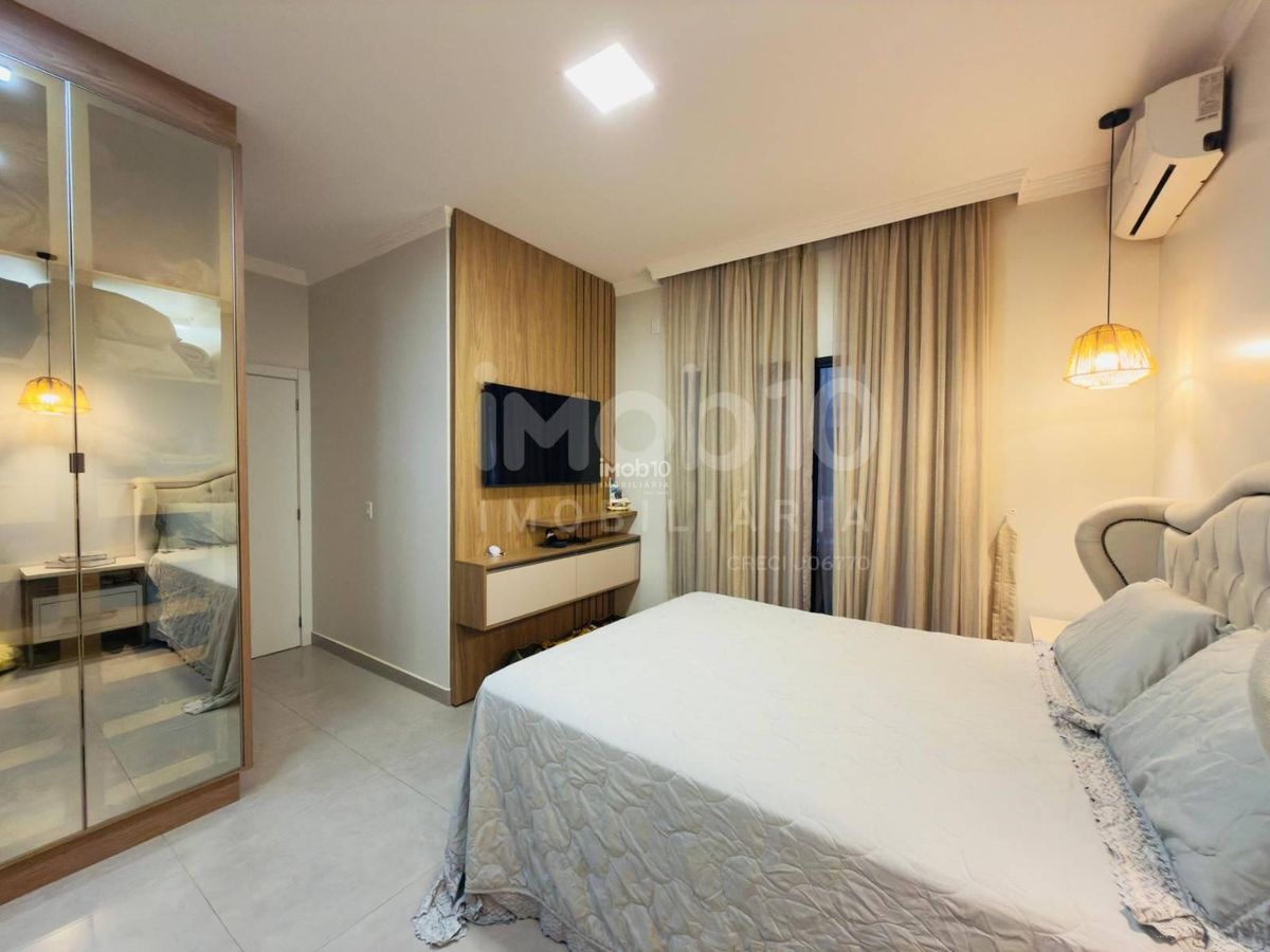CASA COM 3 QUARTOS SEMIMOBILIADA Á VENDA NO PARQUE IMPERATRIZ