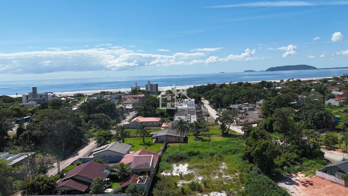 Terreno de esquina de 600 m² a venda em Itapoá - Balneário Rio Gracioso