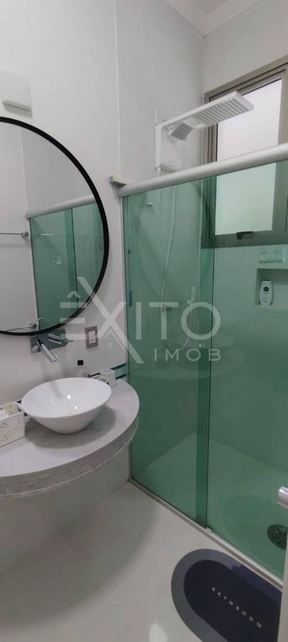 Casa, 5 quartos, 321 m² - Foto 4