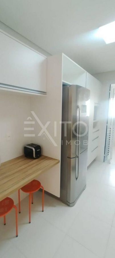 Apartamento, 4 quartos, 140 m² - Foto 8