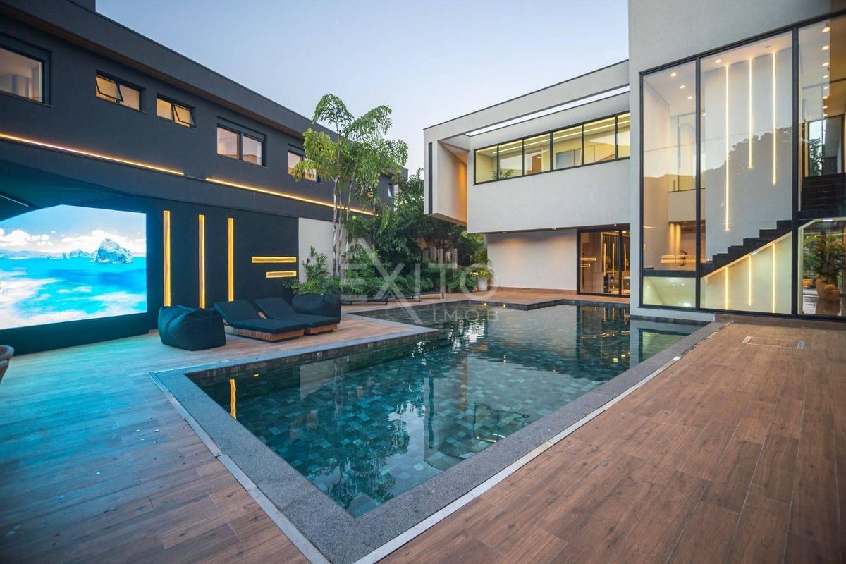 Casa, 7 quartos, 1389 m² - Foto 4