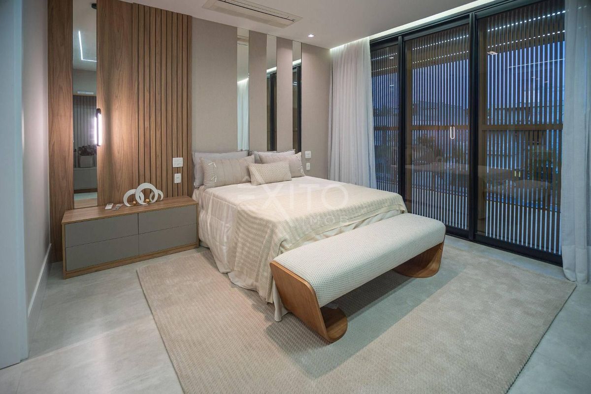 Casa, 7 quartos, 1389 m² - Foto 26