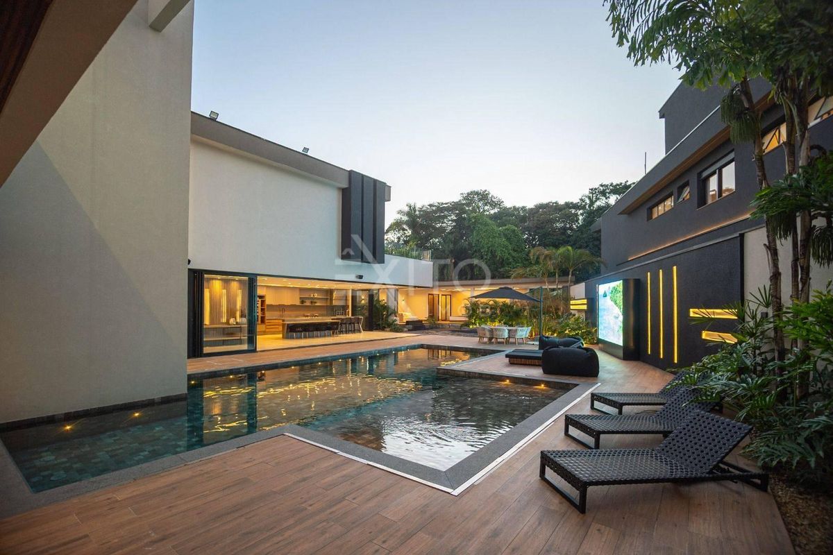 Casa, 7 quartos, 1389 m² - Foto 17