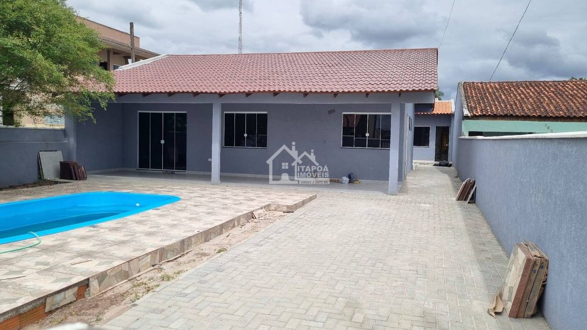 Casa com 3 quartos, São José - Itapoá a 30 metros da Av. José Pacheco