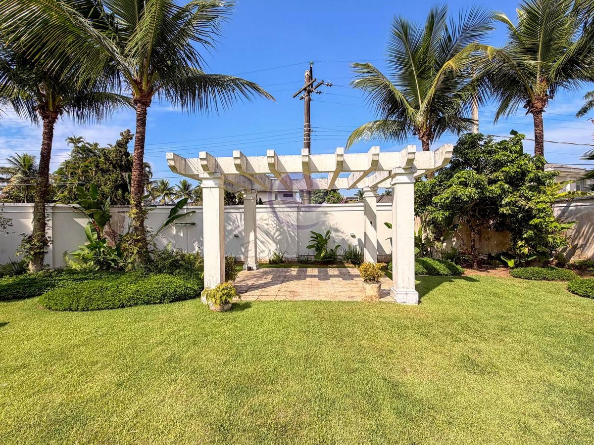 Villa Kassardjian - Uma casa para viver hoje e valorizar amanhã no Jardim Acapulco.