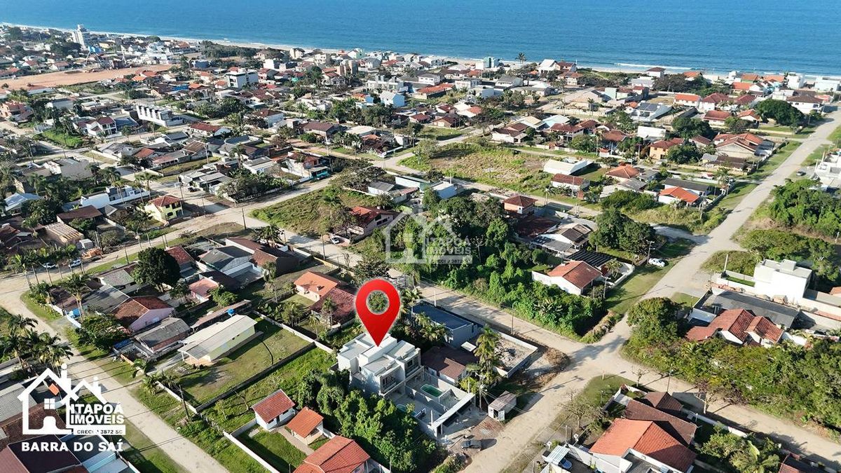 Sobrado com 4 quartos, 1 suíte, mobiliado, Balneário Sai Mirim, a 400m do mar.