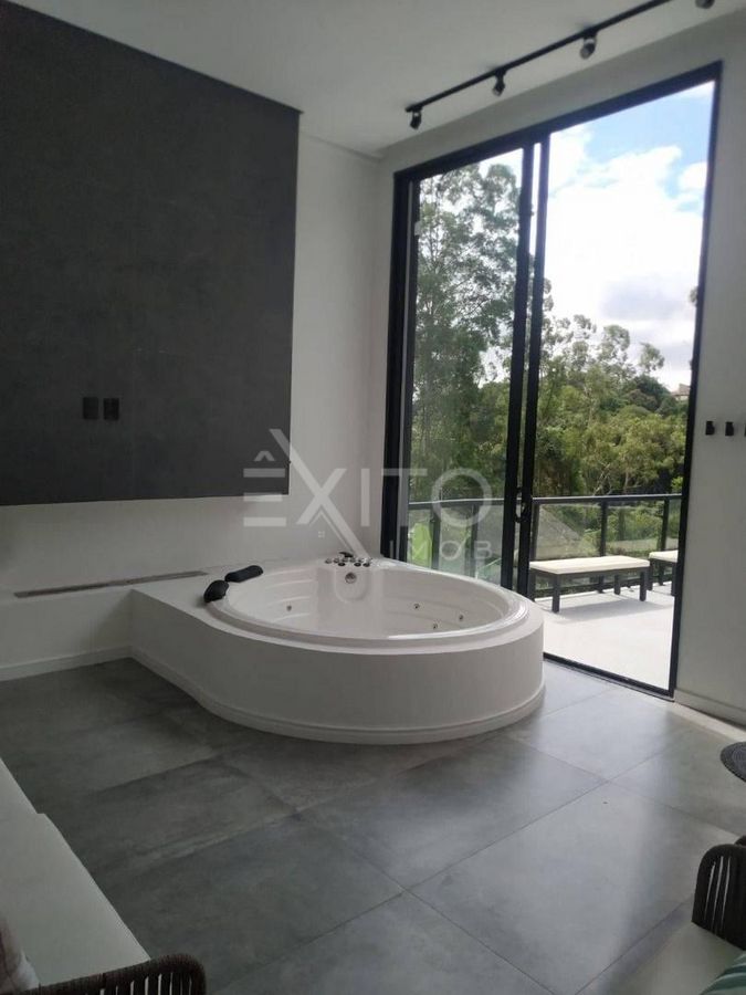 Casa, 5 quartos, 300 m² - Foto 24