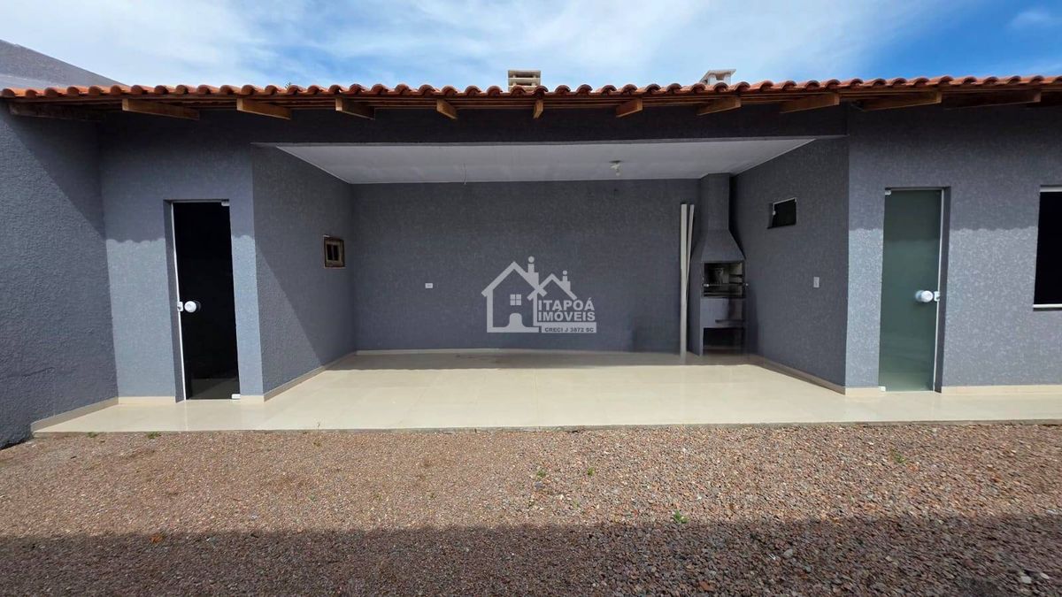Casa com 3 quartos, São José - Itapoá a 30 metros da Av. José Pacheco
