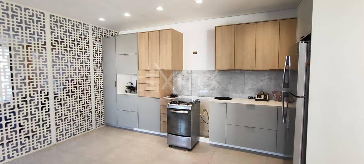 Sobrado, 4 quartos, 242 m² - Foto 8