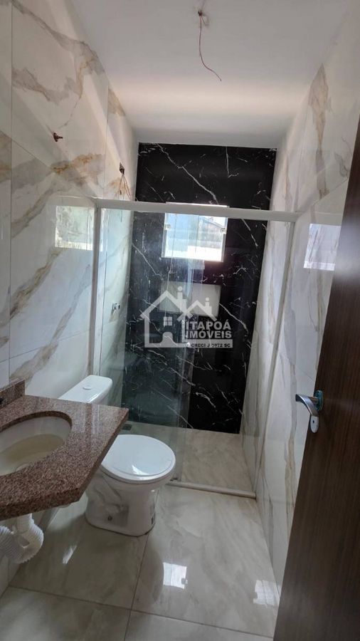 Casa com 3 quartos, São José - Itapoá a 30 metros da Av. José Pacheco
