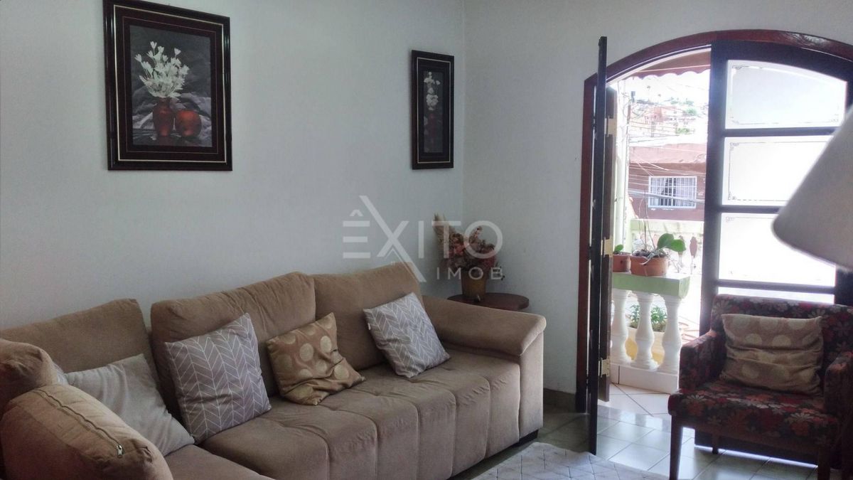 Casa, 2 quartos, 244 m² - Foto 2
