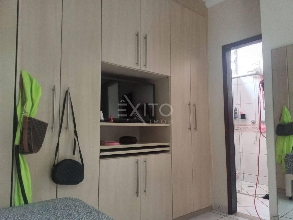 Casa, 3 quartos, 180 m² - Foto 35