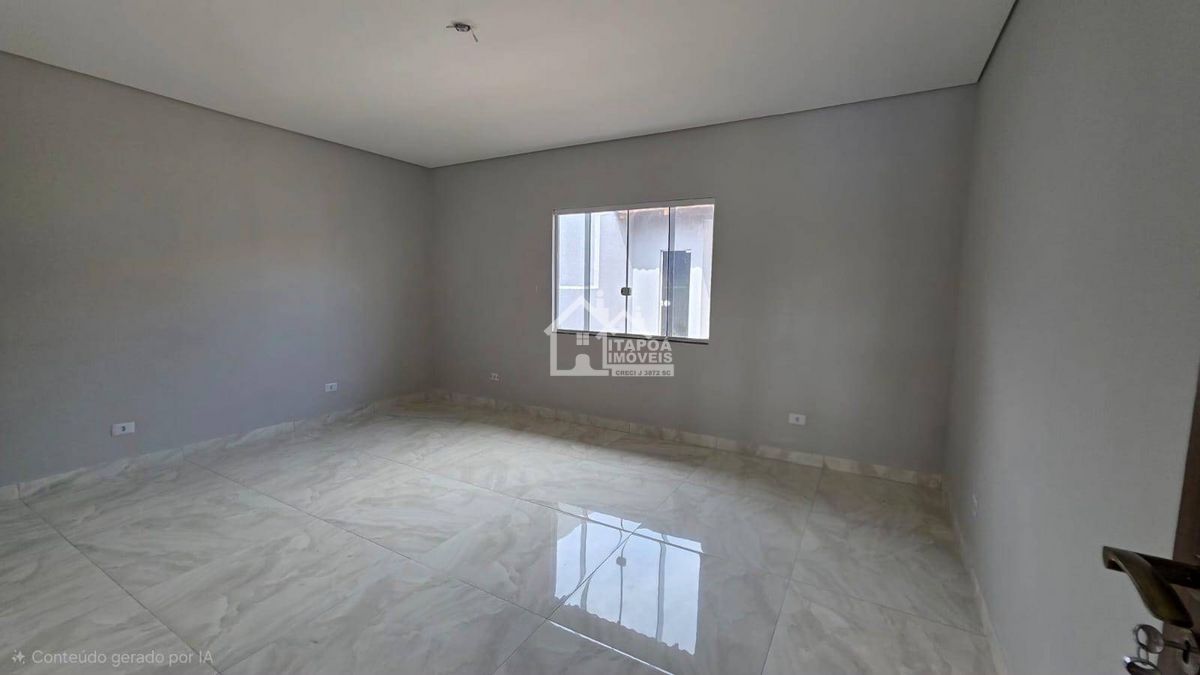 Casa com 3 quartos, São José - Itapoá a 30 metros da Av. José Pacheco
