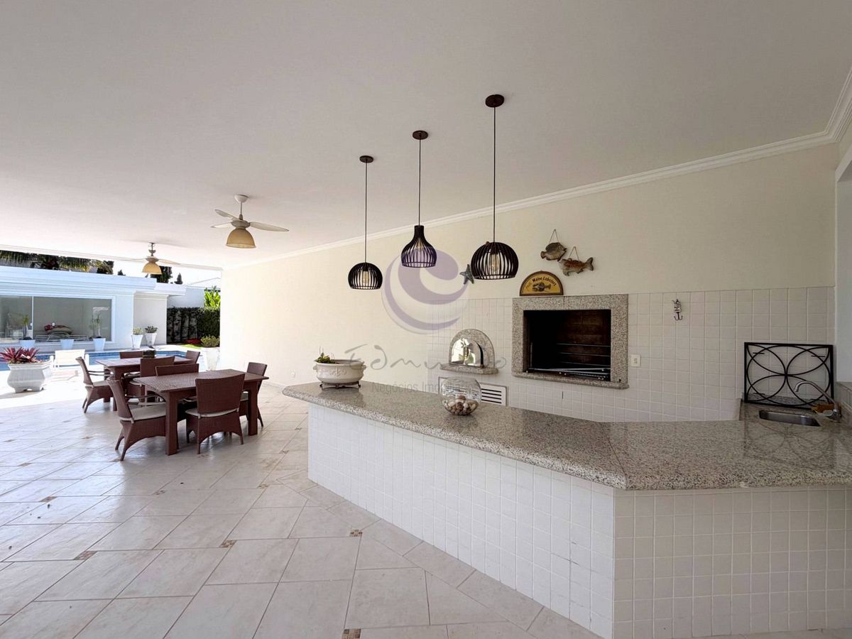 Villa Kassardjian - Uma casa para viver hoje e valorizar amanhã no Jardim Acapulco.