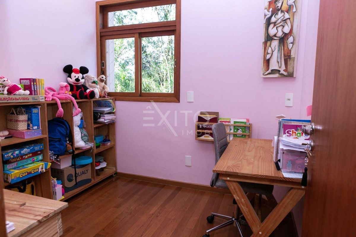Casa, 3 quartos, 315 m² - Foto 26