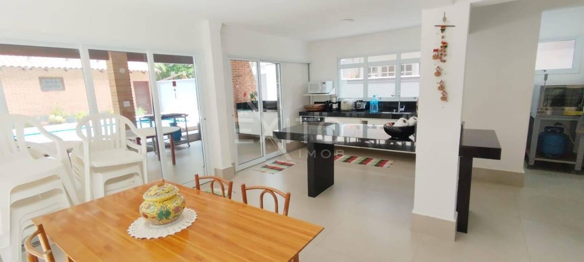 Casa, 6 quartos, 209 m² - Foto 32