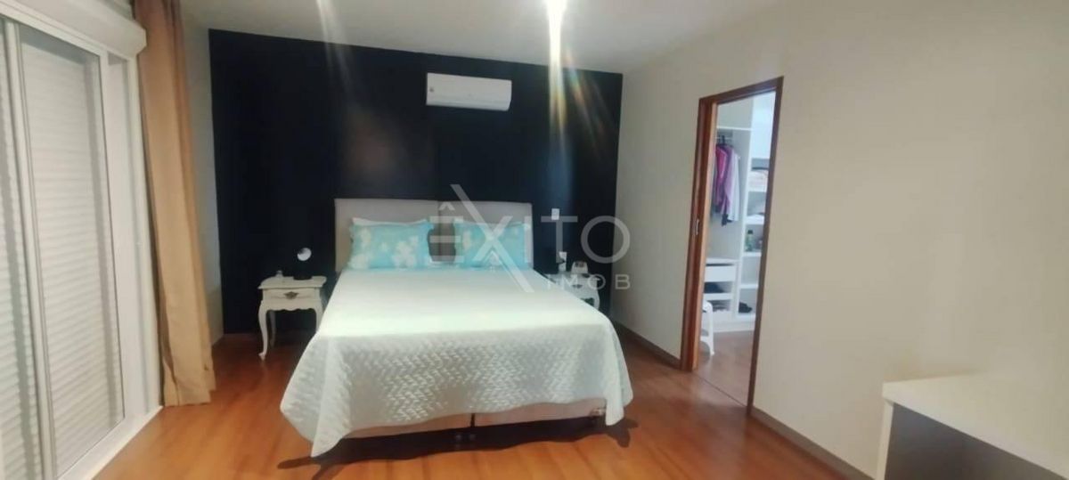 Casa, 3 quartos, 247 m² - Foto 24