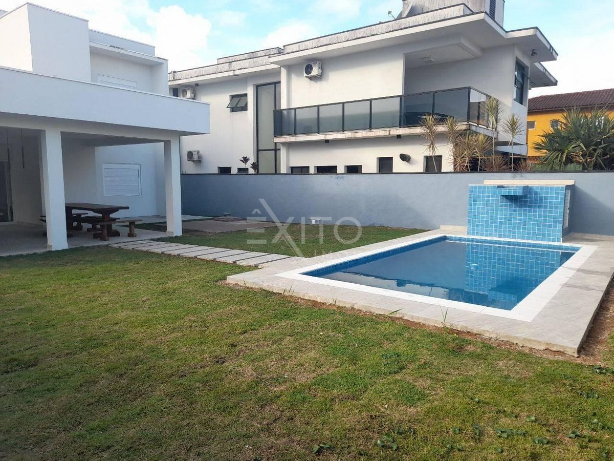 Casa, 4 quartos, 207 m² - Foto 9