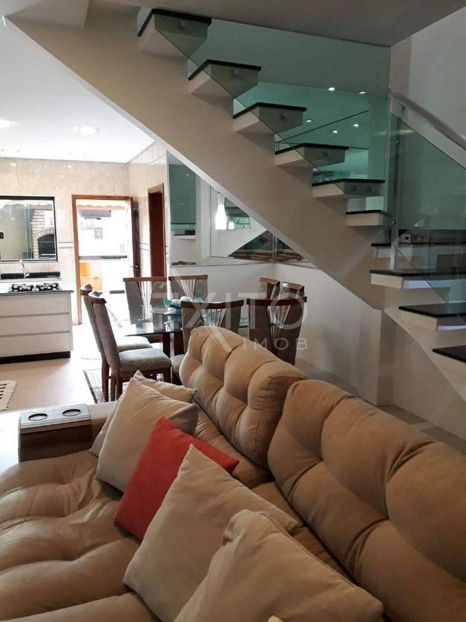 Casa, 3 quartos, 200 m² - Foto 2