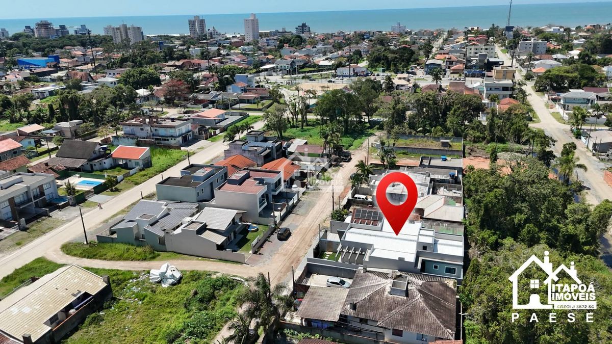 Casa com piscina alto padrão de acabamento no Balneário Paese