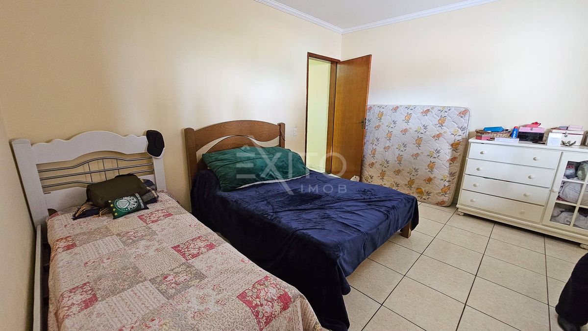 Casa, 3 quartos, 221 m² - Foto 30