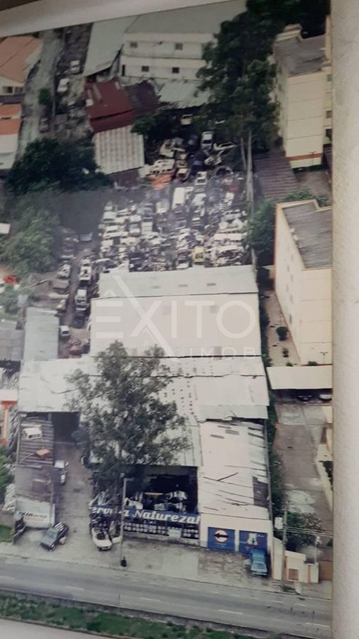Loja-Salão, 4600 m² - Foto 1
