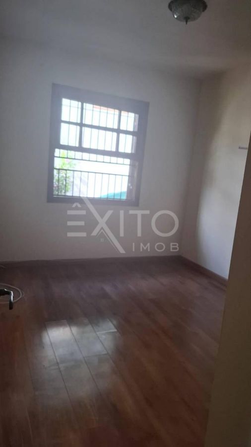 Casa, 6 quartos, 245 m² - Foto 9