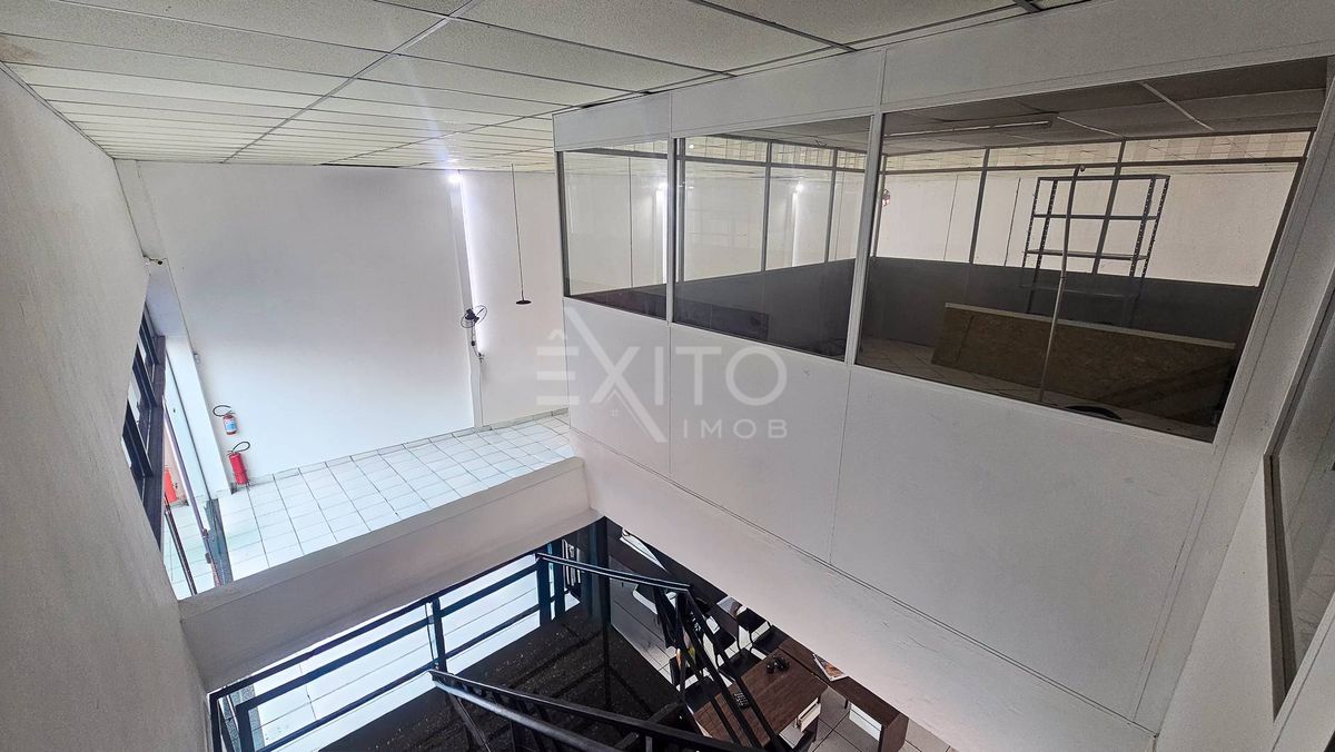 Loja-Salão, 240 m² - Foto 13