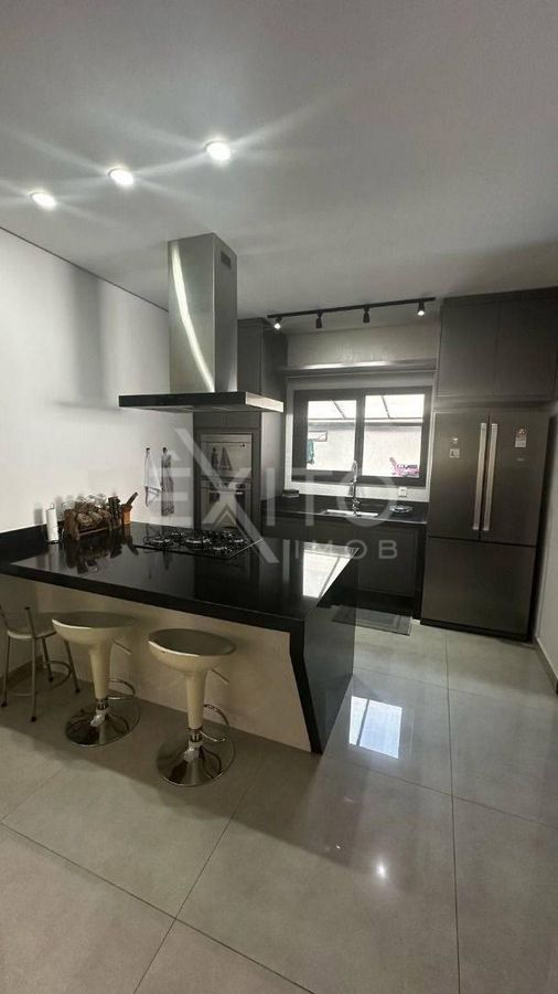 Casa, 3 quartos, 280 m² - Foto 9